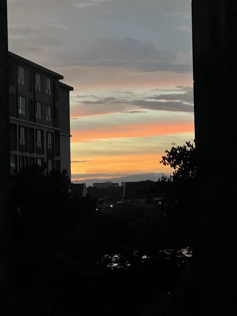 Vista del atardecer desde el cuarto