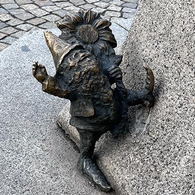 Estatuas de duendes en Breslavia, Polonia.