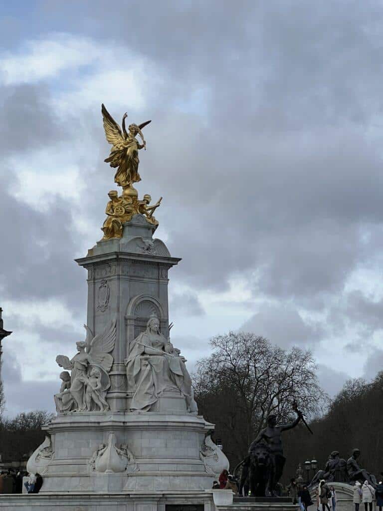 Queen Victoria Memorial Guía de Londres 2025 2