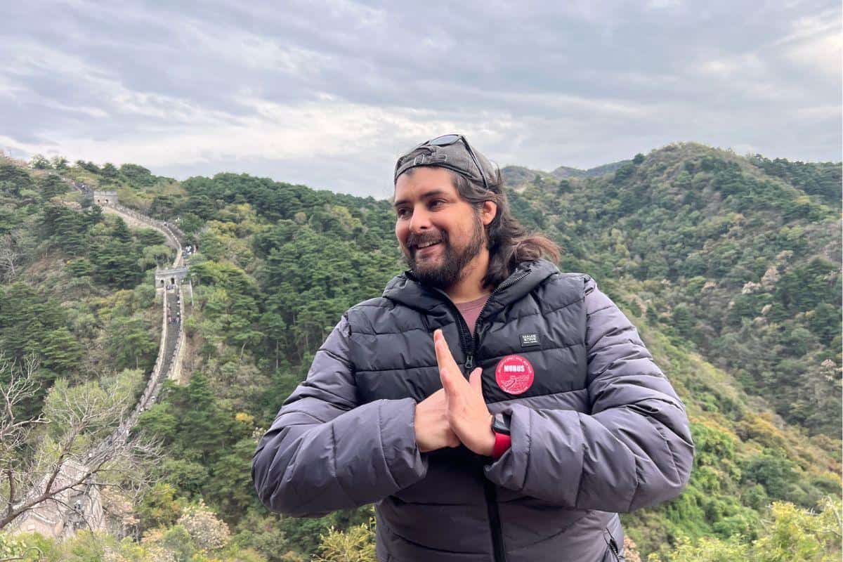 Daniel Rodriguez (La Ruta de Oso) en la Gran Muralla China.