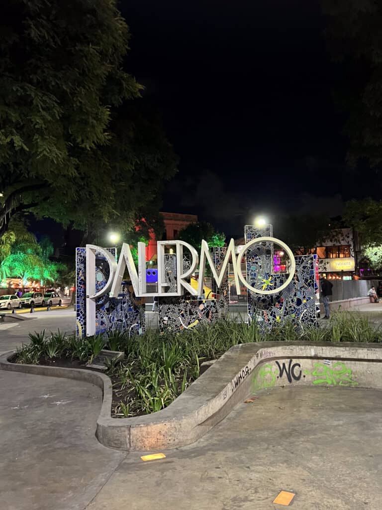 Qué hacer en Buenos Aires de noche: el barrio Palermo iluminado
